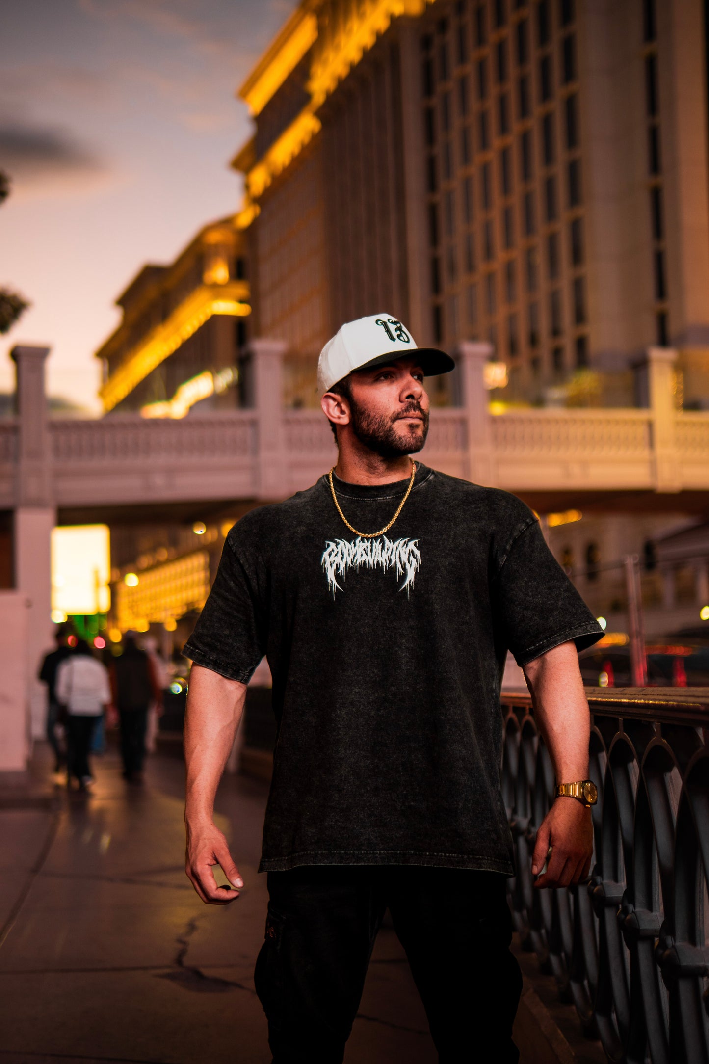 OVERSIZED TEE - SKULLS SHIELD - WASHED BLACK