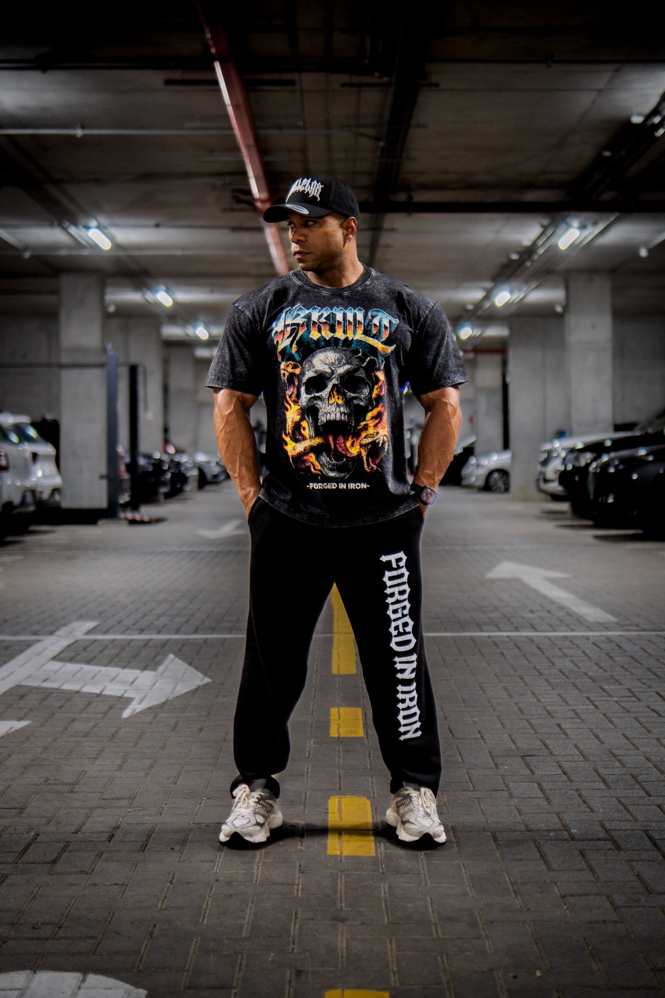 OVERSIZE - FORGED IN IRON - WASHED BLACK